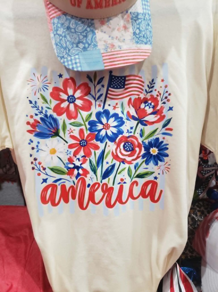 Floral America T-Shirt Red